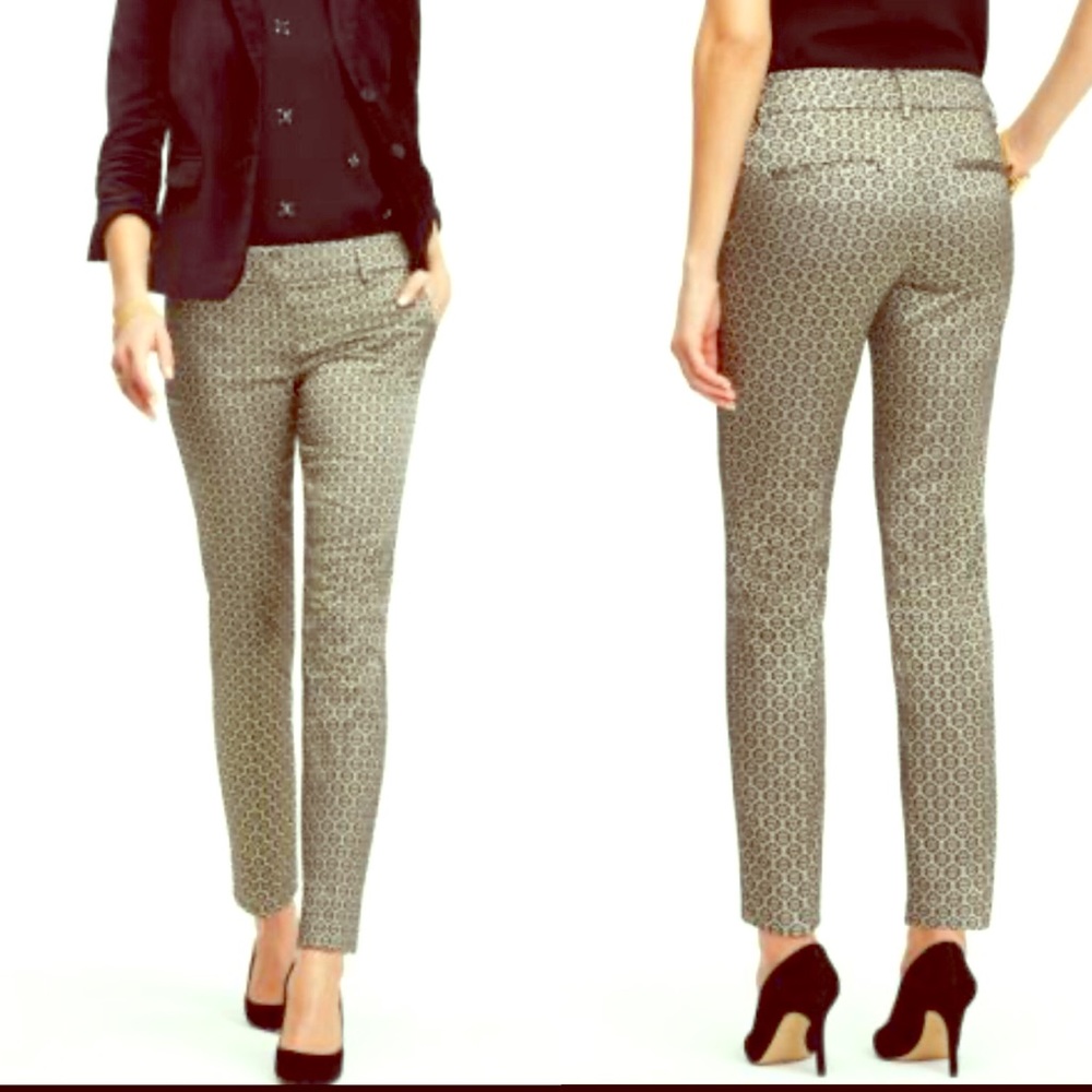 🔹Ann Taylor Petite Diamond Jacquard Ankle Pants